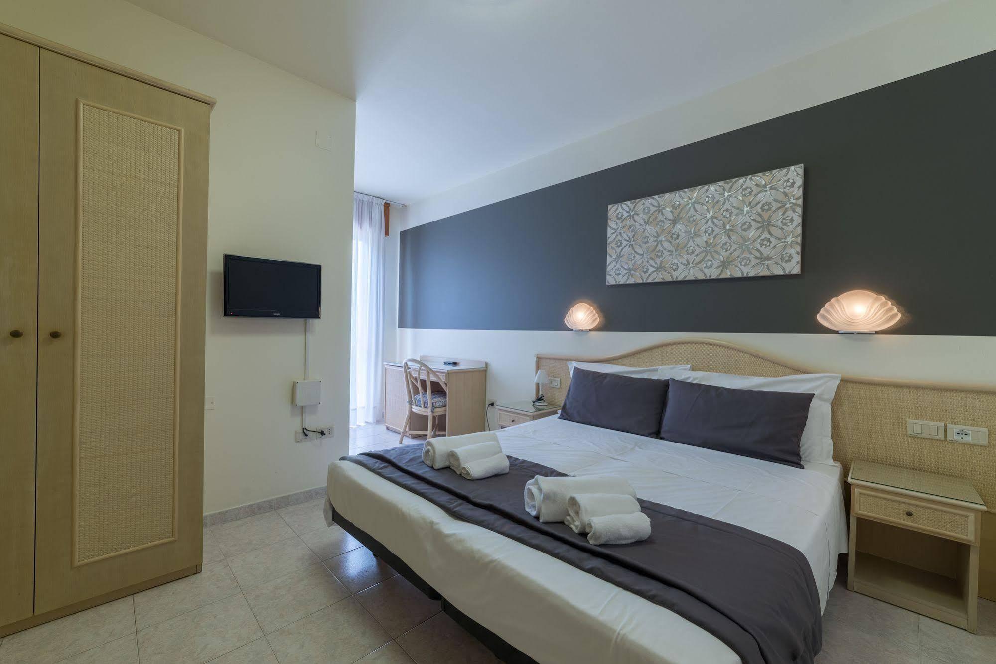 Hotel Airone (Adults Only) Bibione Exterior foto
